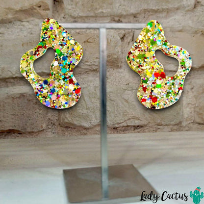 Pendientes artesanales de fiesta hechos a mano en Sevilla