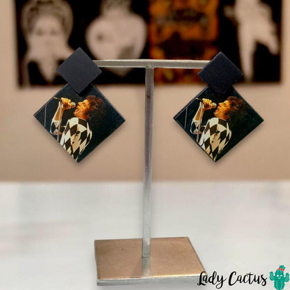 Pendientes de botón de acero inoxidable con traje de rombos de Freddie