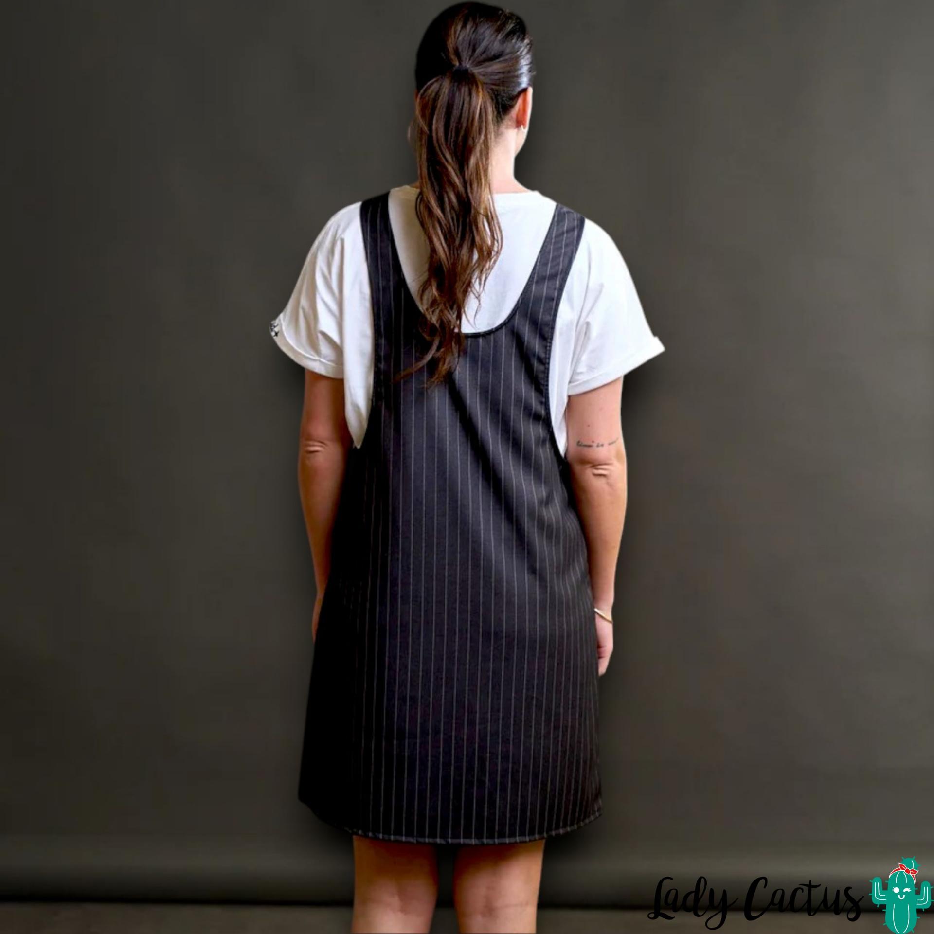 Pichi Working con raya diplomática de Anabel Lee para sofisticación casual