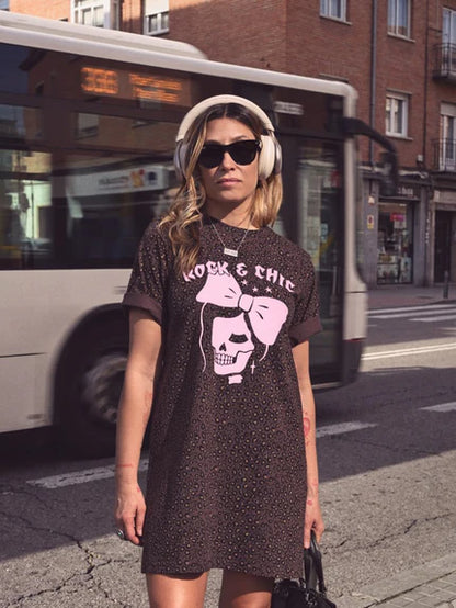 Look femenino y cañero con vestido animal print disponible en Lady Cactus.