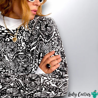 Sudadera Felinos en algodón premium de Aire Retro para comodidad auténtica