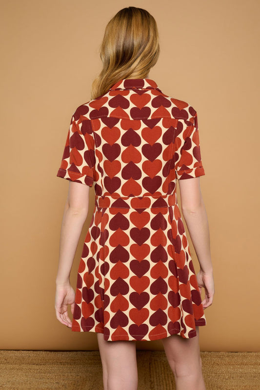 Vestido con bolsillos laterales y frontales de diseño original