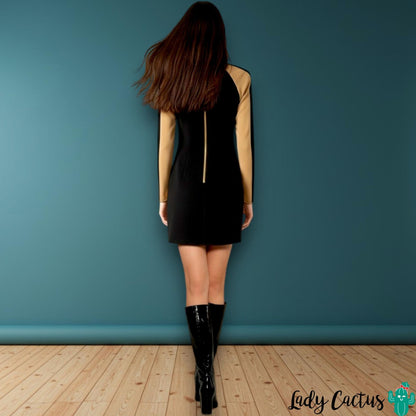 Vestido Camel con manga larga contraste de Minueto para cobertura distinguida