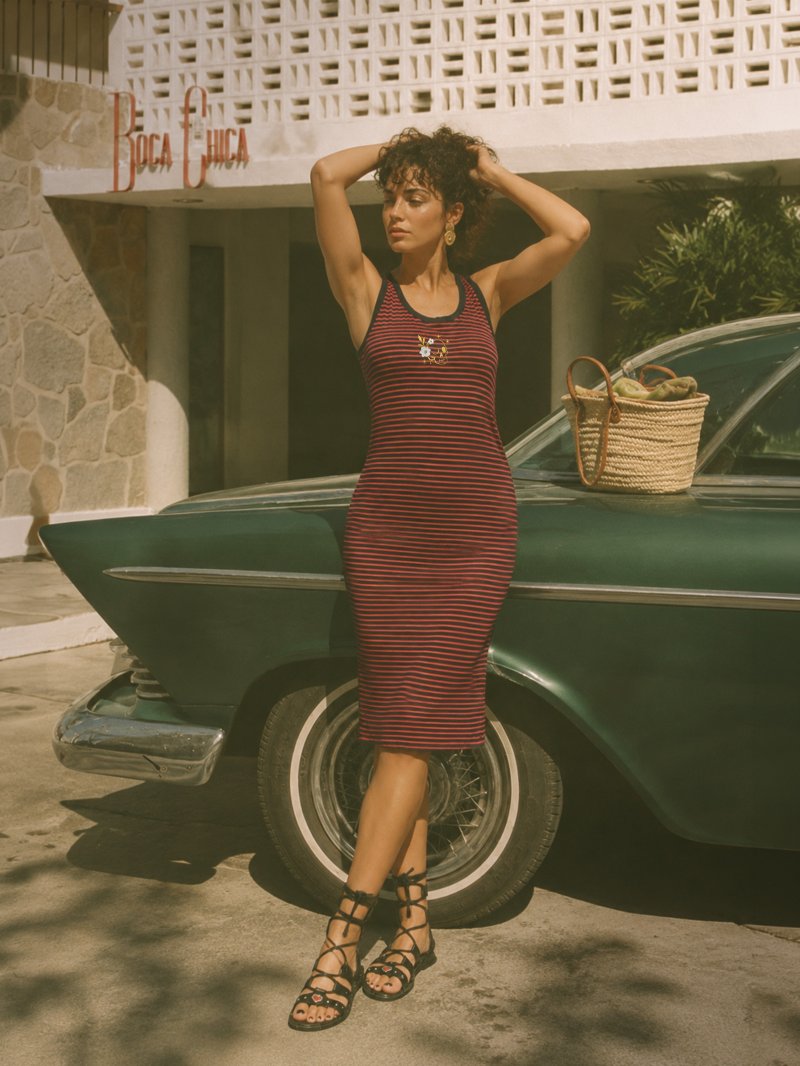 Vestido midi versátil disponible en la tienda Lady Cactus.