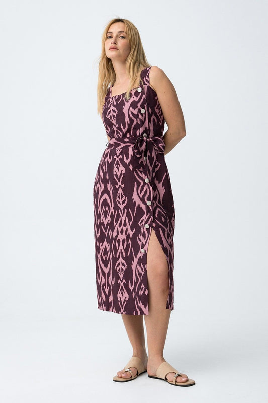 Vestido rojo ajustado con estampado gráfico modelo Guigas de Tiffosi.