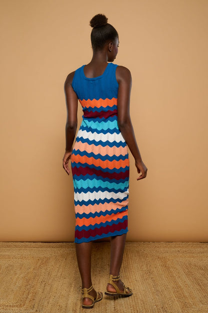Vestido de rayas o motivos marinos en tonos preciosos de Minueto.