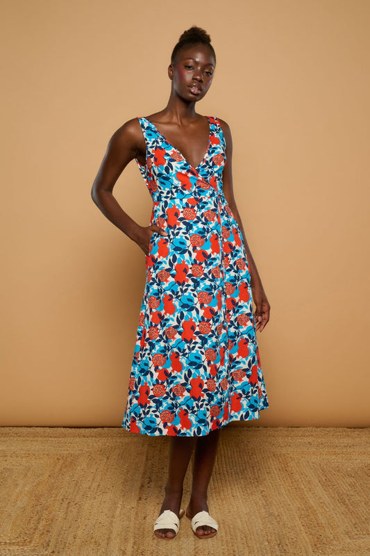 Vestido midi cruzado de tirantes en color natural de la marca Minueto.