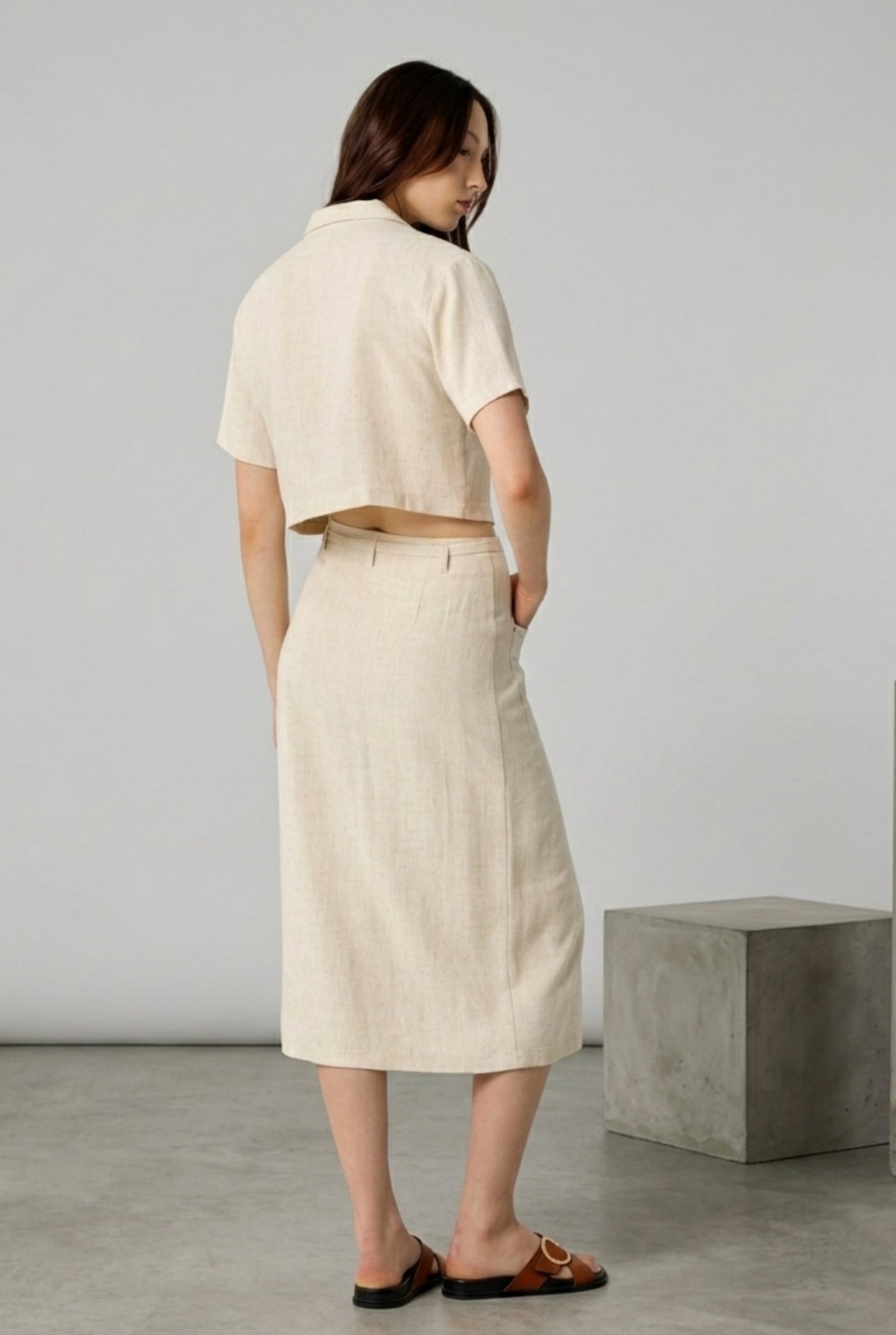 Look sofisticado con la falda pareo Marita disponible en Lady Cactus.