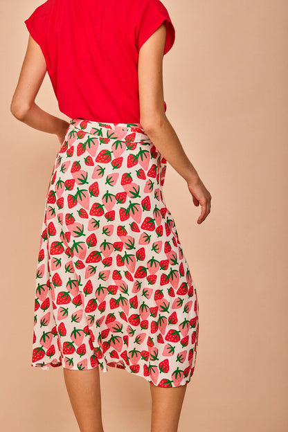 Look veraniego de Lady Cactus combinando falda Colindres y top Plentzia.