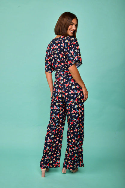 Look sofisticado de Lady Cactus con mono estampado de Smile Vestidor.